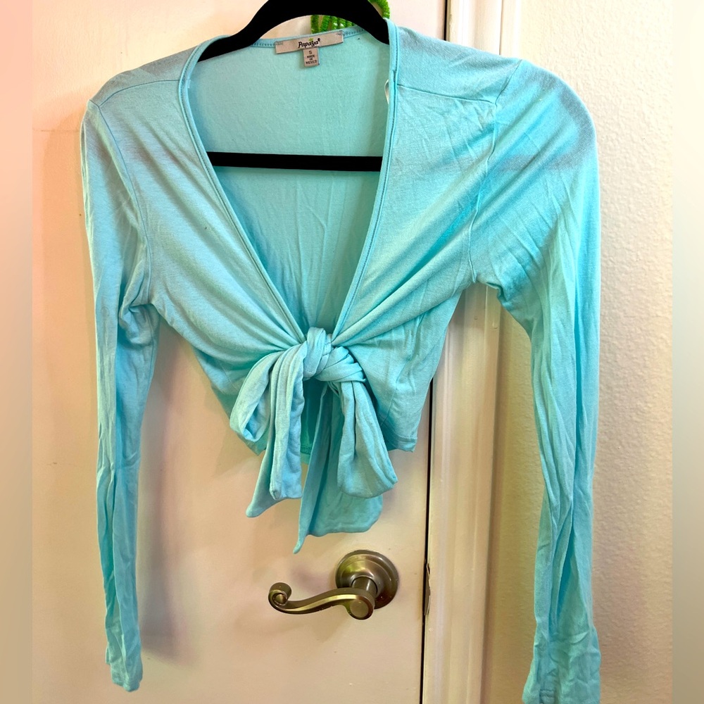 Blue long sleeve crop top